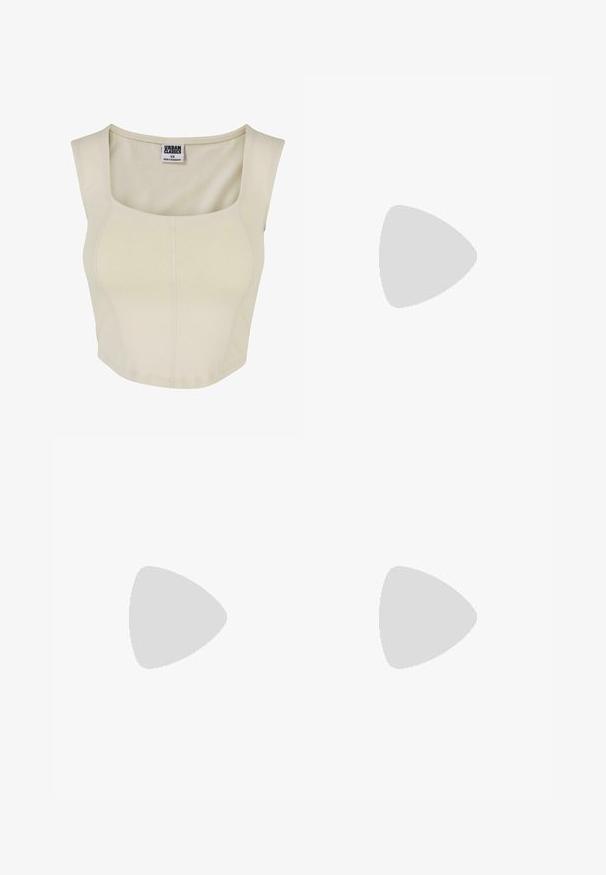 Cremefarvet crop top lavet af blød kvalitet med firkantet halsudskæring, tætsiddende design og minimal syning. Mærket siger "Urban Classics."; Bredde ben bukser lavet af letvægtsstof, med et grønt og hvidt zebra-stribe mønster. Elastisk talje med en afslappet pasform.; Beige sandal med tyk sål, to spænder og en bagrem, vist på et neutralt tæppe foran en beige sofa.; Sorte rektangulære briller med klare linser, der har afrundede kanter og sideaccenter, med en blank finish på stellet og arme.