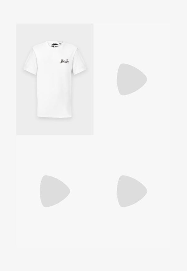 Hvid kortærmet T-shirt med rund halsudskæring og lille sort "Pepsi-Cola" logo på venstre bryst samt mærketag i nakken.; Grå corduroy cargo bukser med lige ben design, sidelommer og en subtil bølget tekstur. Knap- og lynlås-lukning i taljen.; Hvide sneakers med sorte og grå detaljer, med en tekstureret grå tåhætte, sort gummisål og flade hvide snørebånd. Rent design, minimalistisk stil.; Blå lærredstote taske med frontlomme og rød "O.N.S" broderi, med to håndtag og en justerbar skulderrem.