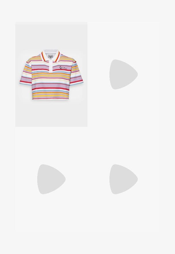 Polo shirt in het wit met horizontale strepen in rood, geel, blauw en lavendel. Heeft een kraag en korte mouwen.; Hoge taille blauwe denim jeans met een beschadigde knie, taps toelopende pijpen, een vijfzakkenontwerp en oranje stikselaccenten door het hele kledingstuk.; Nike Sportswear AIR MAX 95 - Sneakers laag - white/black; Zilveren ringoorbellen met een gedraaide ontwerp, met een gestructureerd oppervlak en een veilige sluiting. Lichtgewicht en reflecterend met een vloeiende afwerking.