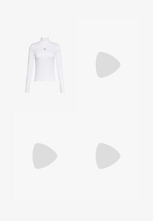 Witte top met lange mouwen en col met een klein Calvin Klein-logo geborduurd in het midden van de borst op een effen witte achtergrond.; Blauwe spijkershorts met knopen aan de voorkant, ritssluiting, riemlussen en zakken, met een klein merklabel op de rechterzak.; Zwarte leren kniehoog laars met lage hak, ronde neus en een metalen "CK" logo gesp rond de enkel.; Zwarte leren schoudertas met lange band, zijvakjes en een reliëflogo van Calvin Klein aan de voorkant.