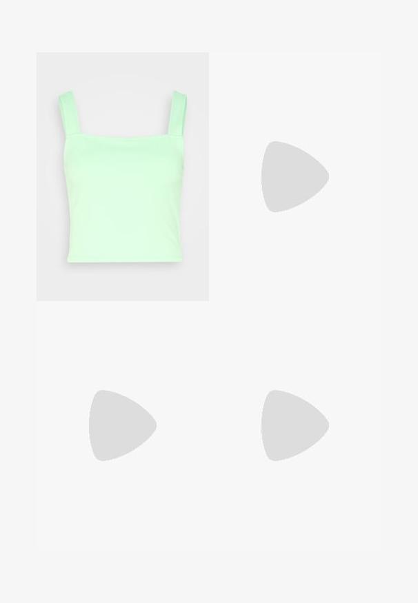 Pieces PCKARSON CROPPED - Top - summer green; Even&Odd by Zalando Shorts - silver; Hvide sneakers med en kraftig sål, lagdelt mesh og syntetisk overdel, med mønstrede detaljer, snøresystem og hæl-dragtag.; Et par rektangulære solbriller med lyseblå gennemsigtige stel og mørkegrå linser, der har lige templer og minimale hardware detaljer.
