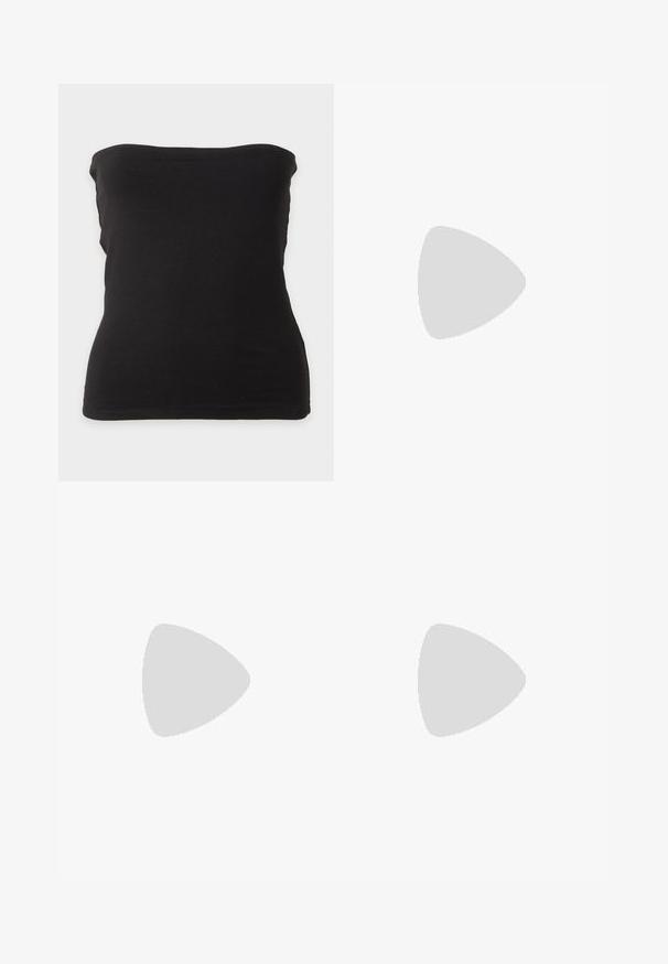 Haut tube noir sans bretelles avec une silhouette ajustée et une texture de tissu simple et lisse.; Jupe crayon noire, longueur genoux, en tissu lisse avec une taille élastique, présentant un design simple et minimaliste sans matériaux visibles.; Botte noire montante en cuir lisse, avec des panneaux latéraux élastiques et une semelle épaisse à plateforme dotée d'un fond profilé.; Lunettes noires rondes avec des montures fines, verres transparents et une légère teinte violette d'un côté ; design épuré avec une finition polie.