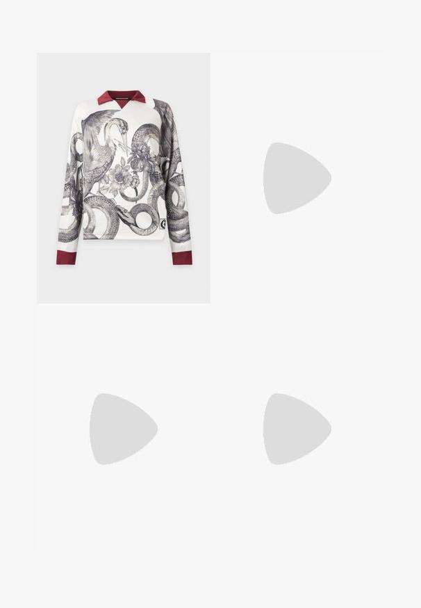 Chemise blanche à manches longues avec col et poignets bordeaux, présentant des illustrations détaillées en noir et blanc d'un héron, d'un serpent enroulé et de fleurs.; Jean évasés noirs en denim, avec un design classique à cinq poches, fermeture à bouton et détails de couture subtils le long des coutures.; Chaussure slingback en cuir verni noir à bout pointu avec bride en T et petit talon bloc incliné sur fond blanc.; Sac à main en cuir verni noir avec poignées arrondies, bandoulière détachable et fermeture à boucle argentée sur fond blanc uni.