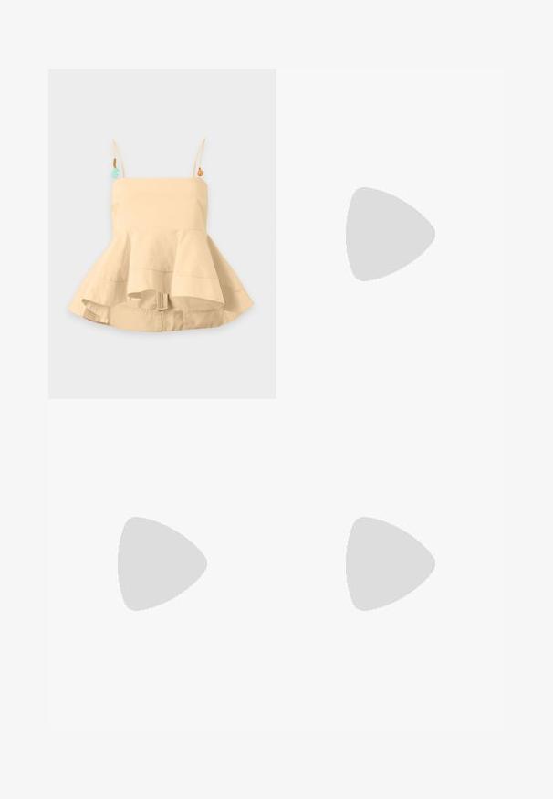 Μπεζ αμάνικο τοπ με φαρδύ σχήμα peplum και λεπτές τιράντες διακοσμημένες με μικρές διακοσμητικές χάντρες σε απλό φόντο.; Καφέ και μπεζ φούστα τύπου καμηλοπάρδαλη με δέσιμο στο πλάι και οριζόντιες ρίγες κοντά στο τελείωμα.; Γυναικεία μαύρη δερμάτινη σάνδαλα με λεπτές τιράντες, λουράκι για τα δάχτυλα, αγκράφα στον αστράγαλο και μεσαίου ύψους τακούνι στιλέτο σε ουδέτερο φόντο.; Μικρό τσαντάκι χειρός με γεωμετρικό σχέδιο σε χρυσό και μαύρο, πλαίσιο από μεταλλικό χρυσό, μαύρο κούμπωμα σε σχήμα μπάλας και κοντή χρυσή αλυσίδα.