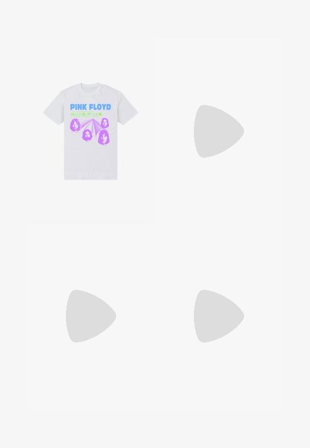 Wit T-shirt met "PINK FLOYD" in het blauw, Japanse tekst in het groen en vier paars getinte gezichten van bandleden verbonden door lijnen.; Lichtblauwe denimrok met een rechte snit, voorkeursplit, riemlussen en een bovenste knoopsluiting. Bevat klassieke stiksels en zakken.; Zwarte laarzen tot de knie, gemaakt van glad leer, met een spitse neus en een stevige, vierkante hak. Eenvoudig ontwerp met minimale stikseldetails.; Zwarte tas met twee schouderbanden en gouden gespen, gecombineerd met een kleinere bijpassende zwarte ritszak aan de voorkant.