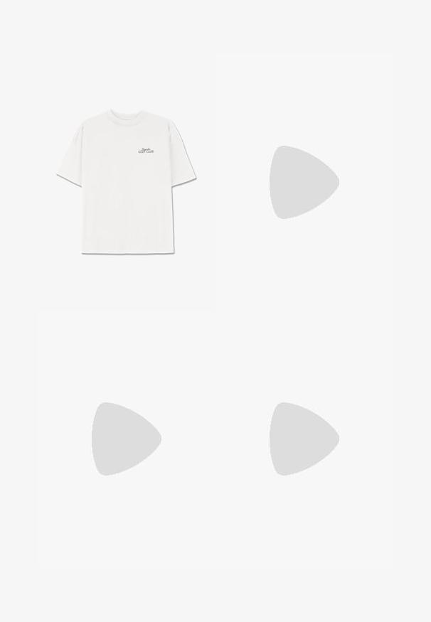 Hvid bomulds t-shirt med en afslappet pasform. Har en rund halsudskæring og korte ærmer. "Cozy Club" er trykt i lys grå på venstre bryst.; Lyseblå jeans med høj talje og lige ben med forreste knap, lynlås lukning, bæltestropper og fem-lomme-design på hvid baggrund.; Hvid Adidas-sneaker med sorte striber, brun tekstureret sål og "SPEZIAL" i guldbogstaver på siden, set fra ydersiden.; Brun læderbælte med en sølv rektangulær spænde, glat overflade, fire bæltet huller og en tilspidset ende.