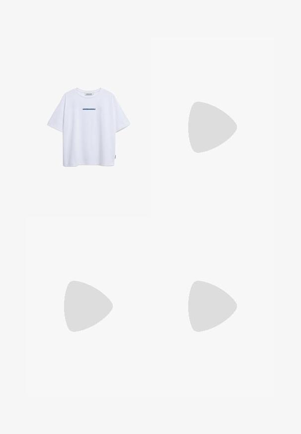 Weißes Baumwoll-T-Shirt mit rundem Ausschnitt, kurzen Ärmeln und einem blauen "ARMEDANGELS"-Logo auf der Vorderseite.; Braune Jeans mit geradem Bein, vorderem Knopf- und Reißverschluss sowie einem Fünf-Taschen-Design auf weißem Hintergrund.; Braune Wildleder-Cowboy-Stiefel mit spitzem Zeh, dekorativen Stickmustern, Knöchelhöhe und gestapeltem Absatz. Mit einer Zuglasche für einfaches An- und Ausziehen.; Katzenaugen-Brillen mit einem glänzenden, dunkel-schalenförmigen Kunststoffrahmen, der geschwungene Arme und klare Gläser aufweist. Minimale Markenkennzeichnung an der Seite.
