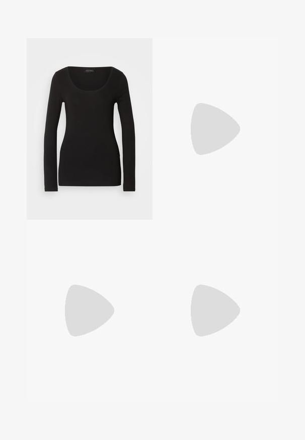 Sort langærmet top med en rund halsudskæring, lavet af blødt, strækbart stof. Har en tætsiddende pasform og glat tekstur. Brandlabel synlig.; Vibbrante purple bredde ben bukser lavet af glat stof, med en skræddersyet talje, der har to sorte knapper og frontfolder.; Sort skinnende læderloafer med kraftig sål og pennyrem, vist i sideprofil på en ensfarvet hvid baggrund.; Sort rektangulær håndtaske med tynd skulderrem og lynlåslukning, sat mod en enkel hvid baggrund.