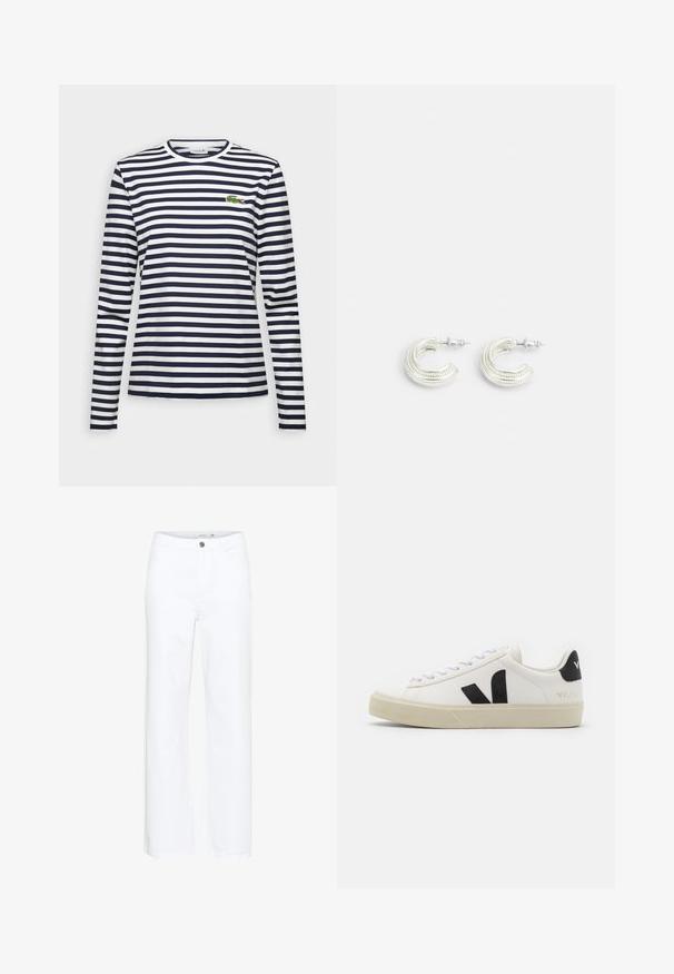 Langærmet T-shirt med marineblå og hvide vandrette striber, rund halsudskæring og broderet grønt krokodillelogo på brystet.; Hvide brede jeans i denim. Har en knaplukning og traditionelt fem-pockets design. Glat tekstur med en ren finish.; Hvide lædersneakers med sort gummiv V-logo. Tekstureret off-white sål, hvide snørebånd og bagside med brandnavn i sort.; Sølvfarvede øreringe i et snoet hoopsdesign, med en struktureret overflade og ribbet detaljer, sikret med en postlås.