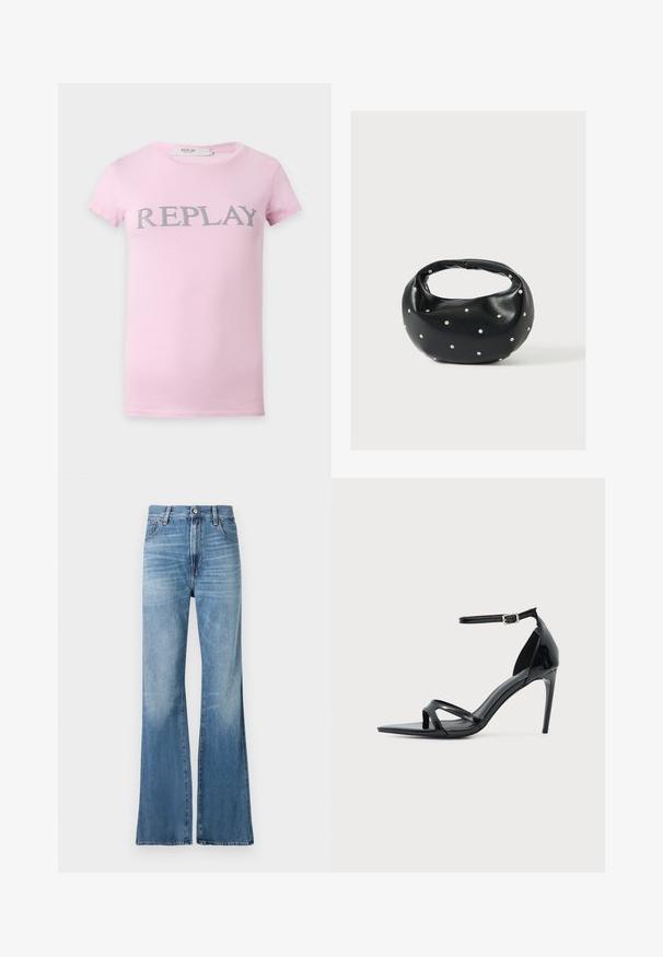 Hellrosa kurzärmliges T-Shirt mit grauem Großbuchstaben-"REPLAY"-Text über der Brust vor einfarbigem Hintergrund.; Replay BECKA PANTS - Jeans Relaxed Fit - medium blue; Schwarze Sandale aus Lackleder mit hohem Absatz, dünnem Knöchelriemen, offenem Zehenbereich und minimalistischem Design auf hellem, einfarbigem Hintergrund.; Schwarze Lederhandtasche mit abgerundeter Form, verziert mit silbernen Nietenakzenten und kurzem Griff. Glatte Struktur und Reißverschlussverschluss.