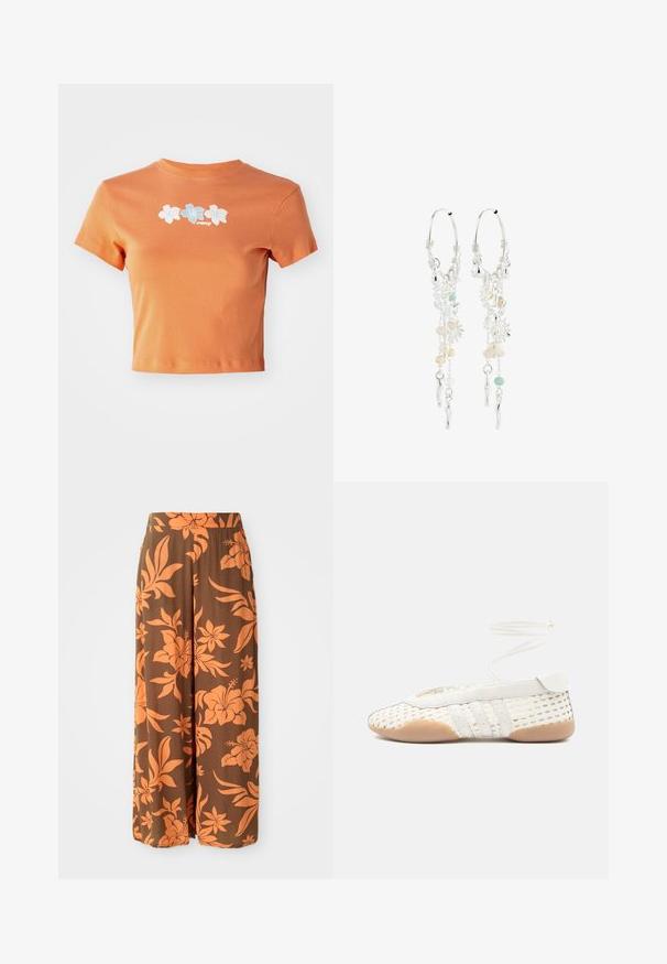 Kraftig orange T-shirt lavet af bomuld med korte ærmer, der prydes af hvide og lyseblå broderede blomster over forsiden.; Brune brede bukser med et orange blomstermønster. Glat tekstur med høj talje og sidelommer. Afslappet og let design.; Hvid vævet sko med tekstureret overdel, rundet tå, hvide læderdetaljer og fleksibel gummisål. Tynde snørebånd monteret.; Sølv øreringe med flere hængende vedhæng, inklusiv stjerner, perler, solformer og små irregulære sølvstykker.