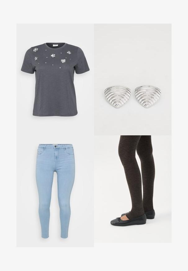Graues Baumwoll-T-Shirt mit kurzen Ärmeln, verziert mit metallischen Blumenapplikationen und Pailletten, die auf der Vorderseite angeordnet sind. Weiche Textur, lässige Passform.; Helle blaue Skinny-Jeans aus Denim, mit Knopfverschluss, fünf Taschen und einer glatten, leicht gewaschenen Textur.; Beine in dunklen, gerippten Leggings kombiniert mit schwarzen Ballerinas mit kleinen Schleifendetails auf weißem Hintergrund.; Ohrringe in Silberoptik mit einem wellenförmigen, strukturierten Design, das wie überlappende Halbmonden geformt ist; die polierte Oberfläche verstärkt die reflektierenden Eigenschaften.