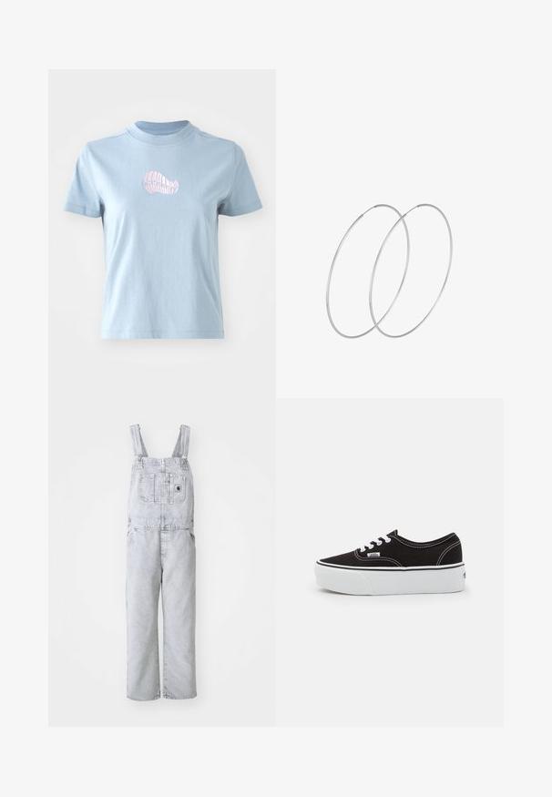 Lyseblå bomulds T-shirt med korte ærmer og høj halsudskæring, prydet med et lille pink broderet skaldesign på forsiden.; Grå denim-arbejdsbukser med justerbare stroppper, en frontlomme og sidelommer; løs, lige ben-design; falmet vask med minimal tekstur.; Sort lærred sneakers med en hvid gummi platform sål, der har hvide snørebånd og syninger, ikonisk branding på siden, lav-top design.; Sølvøreringe med et minimalistisk design. Cirkulær form, glat tekstur og tynd profil. Letvægtige med en poleret overflade.