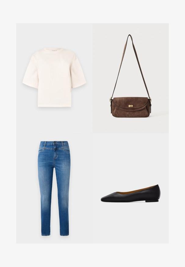 Beiges T-Shirt aus Baumwolle mit kurzen Ärmeln, rundem Ausschnitt und oversized Passform. Glatte Textur ohne Muster oder Applikationen.; Klassische blaue Jeans aus Denim mit geradem Bein, gestaltet mit einem mittelhohen Bund, Vordertaschen und orangefarbenen Nähten.; Schwarzer flacher Schuh aus Leder mit spitz zulaufender Vorderkappe, niedrigem Absatz und glatter Oberfläche, von der Seite vor einem hellgrauen Hintergrund dargestellt.; Braune Veloursleder-Umhängetasche mit langem verstellbarem Schulterriemen und einem goldenen Drehverschluss an der vorderen Klappe.