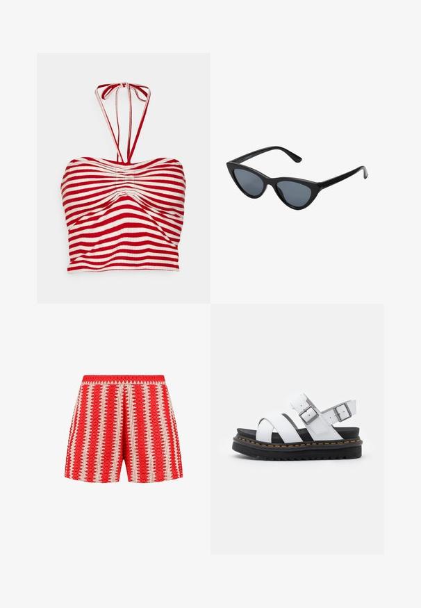 Pieces PCLAYA CROPPED TIE TUBE - Top - high risk red/bright white; Rote Shorts aus strukturiertem Stoff mit weißen vertikalen Streifen und einem gewellten Muster. Elastischer Bund und lockerer Schnitt.; Weiße Leder-Sandalen mit verstellbaren Schnallenriemen, geschichteter schwarzer Plateausohle und orangefarbener Naht entlang der Kante.; Schwarze Cat-Eye-Sonnenbrille mit dunkelgrauen Gläsern, schlankem Kunststoffrahmen, spitzen Ecken und geraden Bügeln. Keine sichtbaren Befestigungen oder Akzente.