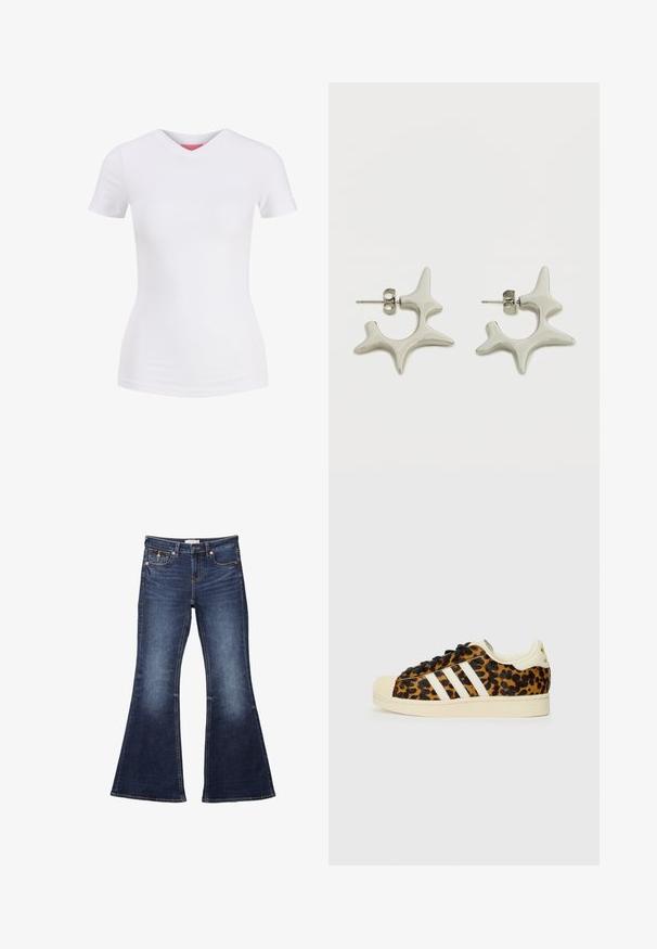 T-shirt blanc ajusté à manches courtes avec col en V, présenté sur un fond uni, vue de face.; Jean flare bleu foncé avec une taille, un design à cinq poches, des accents de couture et une texture en denim lisse.; Baskets en imprimé léopard avec lacets noirs, design à trois rayures blanches, bout et semelle en caoutchouc couleur crème, matériau supérieur texturé.; Boucles d'oreilles en argent présentant un design abstrait distinctif avec des formes irrégulières et une finition brillante. Comprend une attache à tige pour fixation.