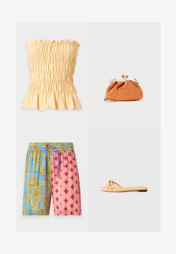 Gelbes trägerloses Top mit geraffter Textur und einem Rüschenabschluss am unteren Rand, dargestellt auf hellem, schlichtem Hintergrund.; Bunte Shorts mit einer blauen Seite mit goldenen Paisley-Mustern und einer pinken Seite mit kastanienbraunen Diamantmotiven, elastischem Bund und Kordelzug.; Gelbe gewebte flache Sandale mit zwei überkreuzten Riemen, einem geknoteten Detail an der Vorderseite und einer niedrigen, braunen Sohle.; Kleine orangefarbene gewebte Clutch-Handtasche mit silbernem Metallrahmen, rundem Verschluss und silberner Kettenriemen auf weißem Hintergrund.