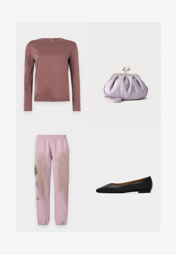 Langarmshirt in stoffige rozenkleur, gemaakt van zachte stof. Ronde halslijn met rechte snit en subtiele stikdetails. Minimalistische stijl.; Roze sweatpants met een elastische tailleband, voorzien van decoratieve patches in ruitvorm aan de linkerkant en elastische boorden bij de enkel.; Zwarte leren puntschoen met lage hak en gladde afwerking, zijaanzicht op een lichtgrijze achtergrond.; Zachte lavendelkleurige clutch met geplooide stof, zilveren kiss-lock sluiting en bijpassend polsbandje op een effen lichte achtergrond.