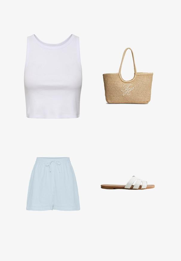Witte crop top gemaakt van ribbelstof, met een ronde halslijn en een mouwloos ontwerp met een aansluitende pasvorm. Geen patronen of accenten.; Lichtblauwe katoenen shorts met een relaxte pasvorm, elastische tailleband en verstelbaar trekkoord. Beschikt over een zachte, gestructureerde stof en zijnaad.; Witte platte slide-sandaal met drie overlappende bandjes en een beige zool, zijaanzicht op een witte achtergrond.; Beige geweven stro tote tas met afgeronde handvatten en witte geborduurde cursieve initialen in het midden aan de voorkant.