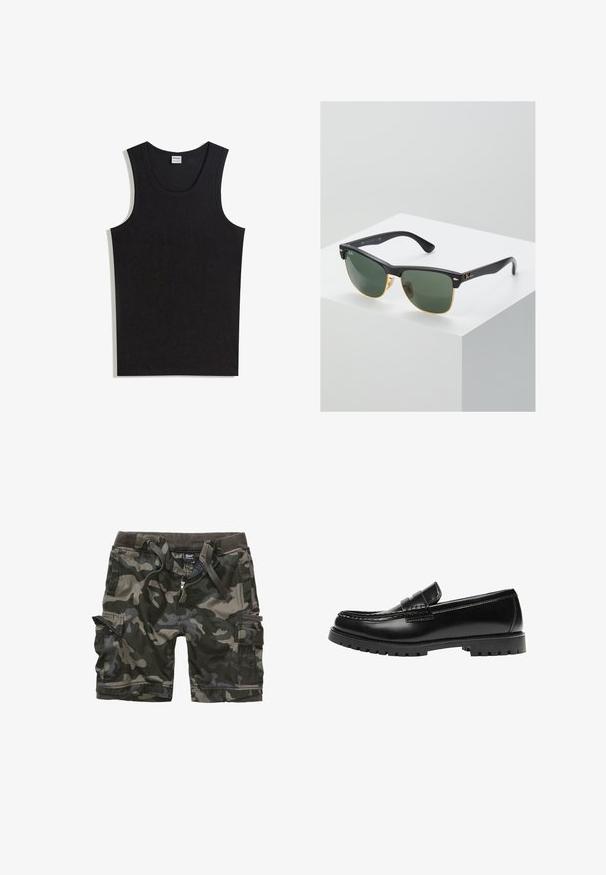 Sort tanktop lavet af bomuld med rund halsudskæring og ærmeløs design. Glat tekstur uden synlige mønstre eller accenter.; Cargo-shorts med camouflageprint i mørkegrøn og grå. Har flere lommer, lynlås foran og elastik i taljen med snøre. Holdbart stof.; Sort læderloafer med en kraftig gummisål og klassiske penny-strap detaljer, vist fra ydersiden.; Ray-Ban solbriller med grønne linser, sorte plastikstel og gyldne detaljer ved kanterne. Firkantet form med mat finish.
