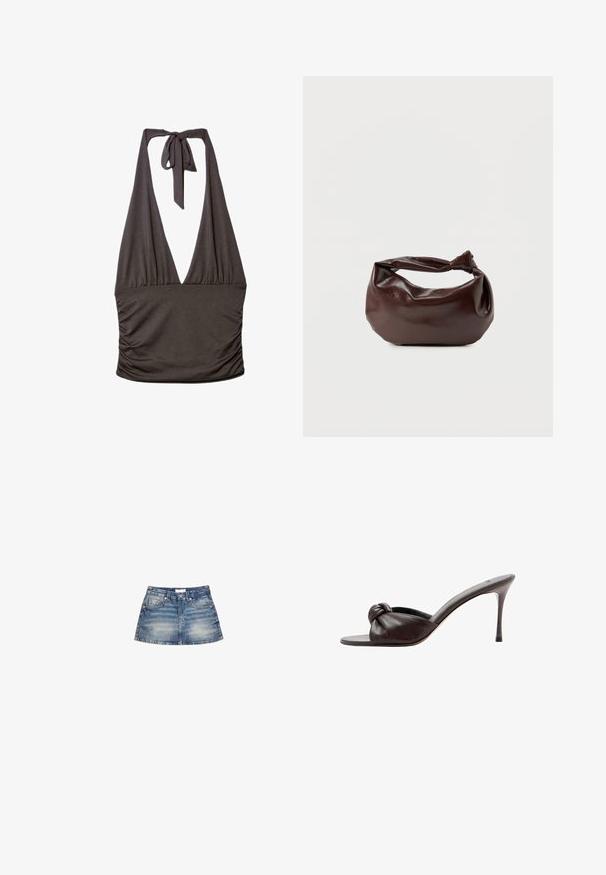 Čierny halter top s hlbokým výstrihom do V a zaväzovaním na krku, s nazbieranými stranami a priliehavým pásom.; Denim mini sukňa v svetlom modrom umývaní, s priliehavým pásom, prednými vreckami a rozšíreným lemom s jemným vyblednutím a upravenými okrajmi.; Tmavohnedé kožené mule na vysokom podpätku s otvorenou špičkou a detailom uzla na prednej remienke.; Tmavohnedá kožená kabelka cez rameno s mäkkým, voľným tvarom a držadlom v podobe skrúteného uzla na jednoduchom bielom pozadí.