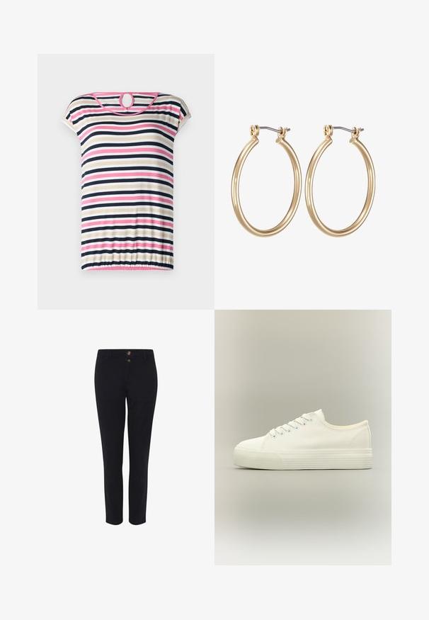 Gestreept T-shirt met korte mouwen in beige, marineblauw, roze en wit; heeft een ronde halslijn met een keyhole aan de achterkant en een geplooide zoom.; Zwarte op maat gemaakte broek van een katoenmix, met twee knopen aan de voorkant, een rechte snit en een gladde textuur. Geen zichtbare patronen.; Witte lage canvas sneaker met veters aan de voorkant en dikke, getextureerde rubberen zool op een neutrale achtergrond.; Gouden metalen ring oorbellen met een glad, rond ontwerp en een veilige scharnier sluiting. Lichtgewicht met een gepolijste afwerking.