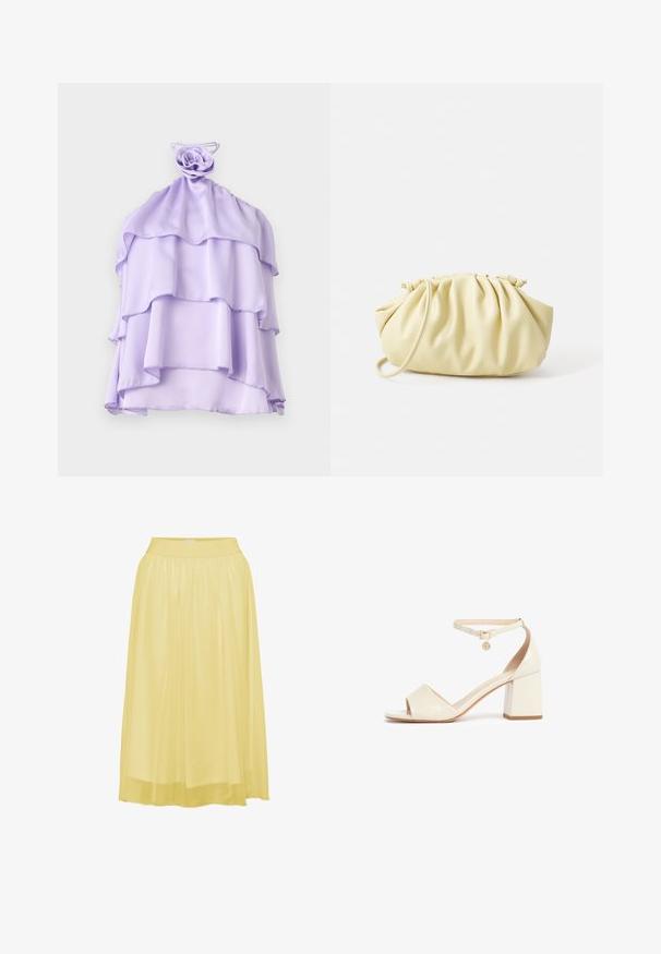 Lilla, lagd top i let stof med en rynket design og en rose-formet detalje ved halsudskæringen. Glat tekstur, uden ærmer.; Gul, plisseret midiskirt med en blød, blank overflade og elastisk talje, designet til komfort og bevægelsesfrihed.; Kremfarvet sandal med åben tå og blokhæl med ankelrem med guldlås og lille rund charm.; Gul plisseret håndtaske lavet af glat kunstlæder, med en blød form, en enkelt skulderrem og samlet topdesign.