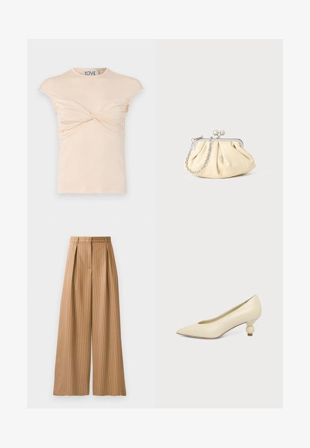 T-shirt couleur crème avec un décolleté rond, des manches courtes et un détail torsadé à l'avant. Texture lisse avec un fronce vertical sur les côtés.; Pantalons évasés en tissu beige avec des rayures blanches verticales. Comprend des plis à la taille et une texture lisse.; Chaussure femme couleur crème à bout pointu avec un petit talon rond en forme de boule, sur fond uni.; Pochette en cuir beige plissé avec un cadre en métal argenté, dotée de deux fermoirs ronds décoratifs et d'une chaîne en argent.