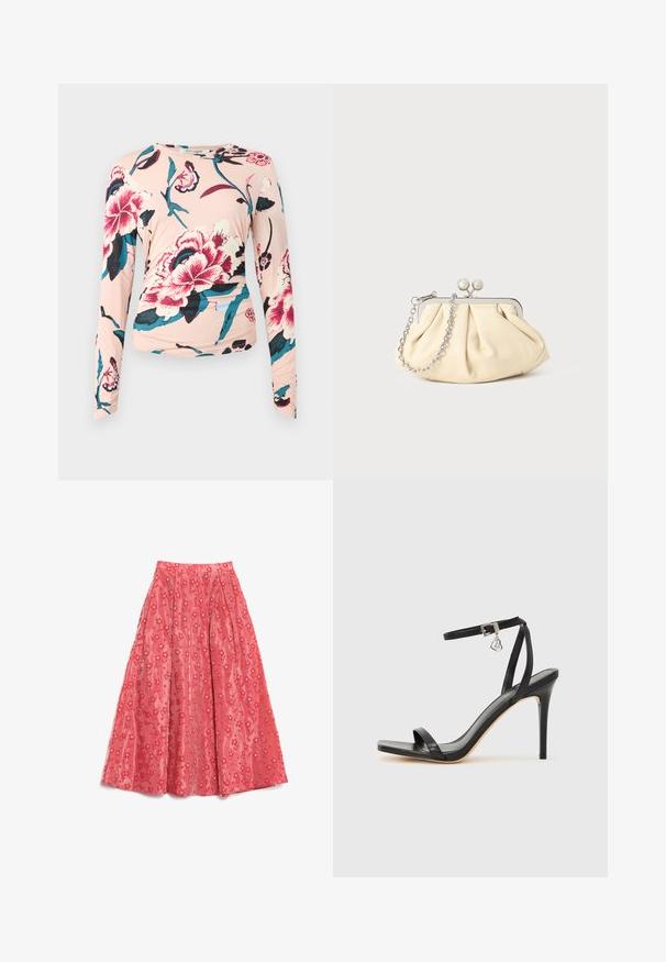 Diane von Furstenberg LONG SLEEVE SHIRT - Longsleeve - light pink; Vloeiende koraalkleurige maxirok van textuurstof, met een bloempatroon en kleine witte accenten, en plooien voor volume.; Zwarte sandaal met hoge hak, smalle enkelband, vierkante neus, soepel leermateriaal en metalen gespsluiting.; Geplooide beige leren clutch met een zilveren metalen frame, voorzien van twee ronde decoratieve sluitingen en een zilveren kettingriem.
