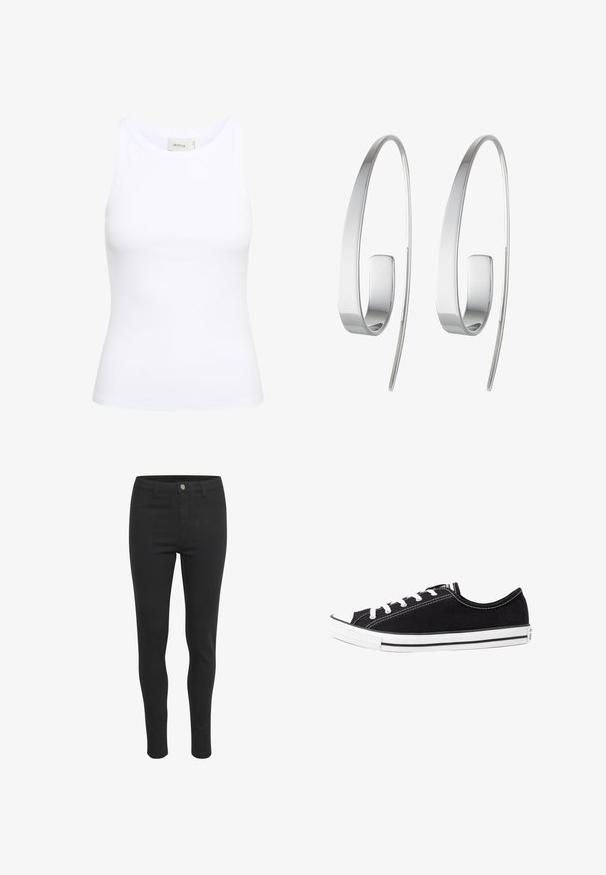Hvid ribbet tanktop med rund halsudskæring og uden ærmer. Strækbart stof og tætsiddende design. Etiketten bagpå viser "GESTUZ."; Sorte skinny jeans med en glat stofstruktur, der har en frontknaplukning, fem lommer og et tætsiddende design.; Sort kanvas sneakers med hvid gummikappe, sorte og hvide striber på sålen og hvide snørebånd. Har et simpelt, minimalistisk design.; Sølv hoops øreringe med et slankt, forlænget design. Lavet af poleret metal med en glat overflade og minimalistisk stil.
