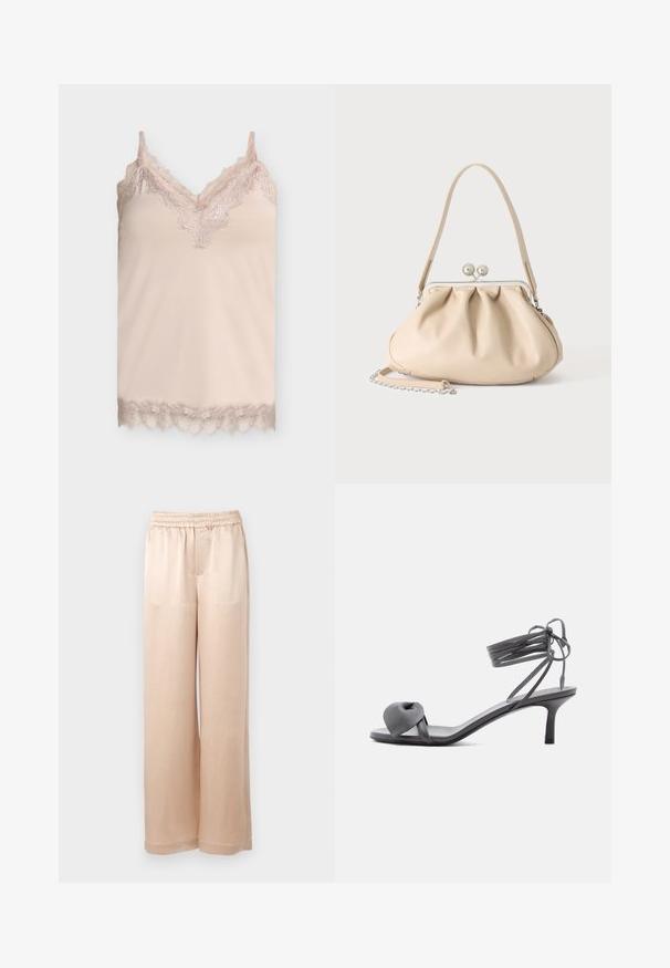 Beige Seiden-Camisole mit Spitzenbesatz entlang des V-Ausschnitts, der Träger und des Saums vor schlichtem hellgrauem Hintergrund.; Helle beige weit geschnittene Hose aus glattem Stoff mit einem elastischen Bund und minimalen Nähten, gerade geschnitten und ohne Taschen.; Graue Leder-Pumps mit Absatz, verknotetem Riemen über den Zehen und Wickelriemen um den Knöchel auf schlankem, mittelhohem Absatz vor weißem Hintergrund.; Beige weiche Lederhandtasche mit silbernem Metallrahmenverschluss, einem Schulterriemen und einem optionalen Kettenriemen auf weißem Hintergrund.