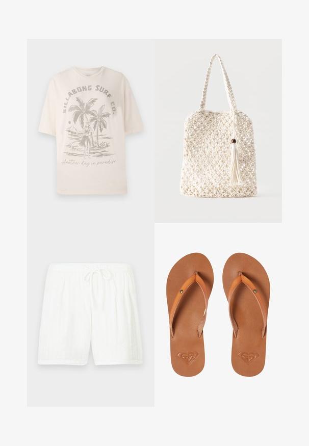 Cremefarvet bomulds T-shirt med korte ærmer, prydet med et grafisk motiv af palmer og en figur på forsiden, teksten lyder "En dag mere i paradis."; Hvide bomuldsshorts med elastisk talje og snøre. Har et tekstureret mønster med lodrette striber og sidelommer.; Brune syntetiske klipklapper med orange stropper, tekstureret overflade og præget hjerte-logo detalje på sålen.; Hvid vævet bomuldsnet med flettede håndtag og en hængende kvast med en træperle.