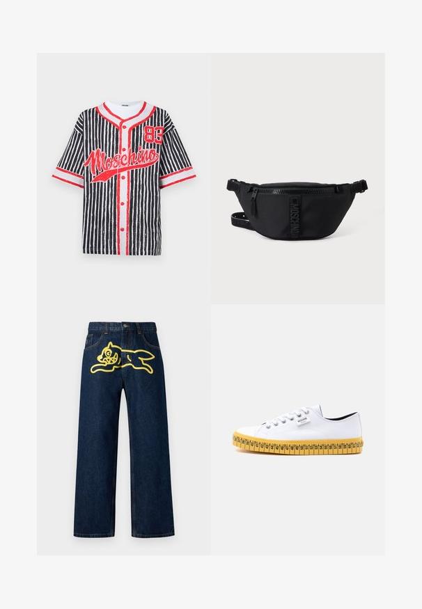 Schwarz-weiß gestreiftes Baseball-Trikot mit roten Akzenten, versehen mit dem "Moschino"-Logo, der Nummer 83 und einer Knopfleiste vorne. Kurzärmlig.; Dunkelblaue Jeans aus Denim mit einer großen gelben Grafik eines springenden Charakters auf der Gesäßtasche. Gerades Bein-Design mit standardmäßiger Nähtechnik.; Weißer Canvas-Sneaker in niedriger Ausführung mit weißen Schnürsenkeln und einer gelben Sohle, die wie ein Maßband mit Größenmarkierungen gestaltet ist.; Schwarze Moschino Bauchtasche mit Frontreißverschluss und verstellbarem Riemen auf einfachem hellem Hintergrund.