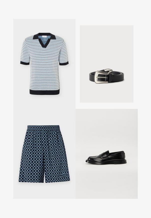 Polo en maille à manches courtes avec motif géométrique bleu, blanc et noir, col noir, poignets de manches et ceinture noirs.; Shorts bleu marine avec motif géométrique en boucles bleu clair, taille élastique, et petit logo "Sandro Paris" près de l'ourlet sur la jambe droite.; The Antipode COLLEGE - Mocassins - black; Ceinture en cuir noir avec une grande boucle argentée de style western, enroulée sur un fond neutre.