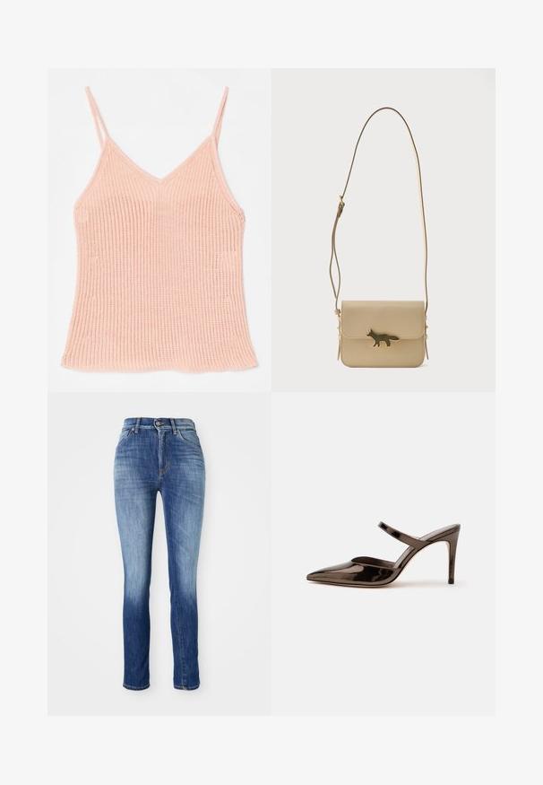 Perzikkleurige gebreide camisole, met dunne verstelbare bandjes, een V-hals ontwerp, geribbelde textuur en een rechte zoom.; Skinny jeans in medium blue denim, met een vervaagde uitstraling, vijf zakken, riemlussen en een metalen knoopsluiting aan de voorkant.; G glanzende donkerbruine mule met spitsen neus en hoge hak met een smalle band over de wreef op een effen witte achtergrond.; Beige leren crossbodytas met verstelbare riem en gouden vosvormige sluiting op de voorflap.
