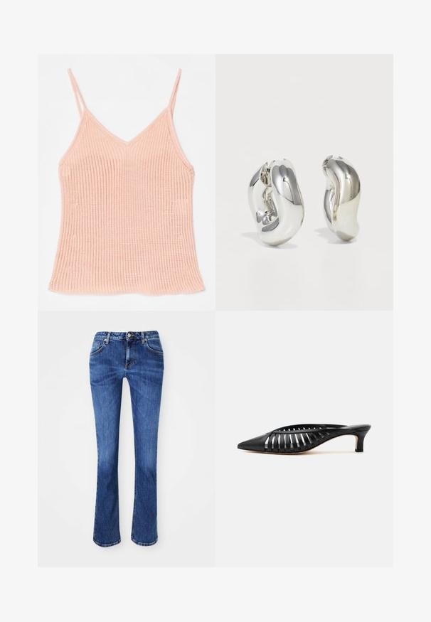 Camisole en tricot de couleur pêche, avec des bretelles réglables fines, un décolleté en V, une texture côtelée et un ourlet droit.; Jean en denim bleu, avec une coupe droite, design à cinq poches, fermeture à bouton en laiton, et un léger délavage pour la texture.; Mule en cuir noir avec bout pointu, design découpé à brides et petit talon kitten sur fond blanc.; Boucles d'oreilles sculpturales en argent avec des formes douces et courbes et des surfaces réfléchissantes. Présentent un design de boucle fermée et une forme organique distincte.