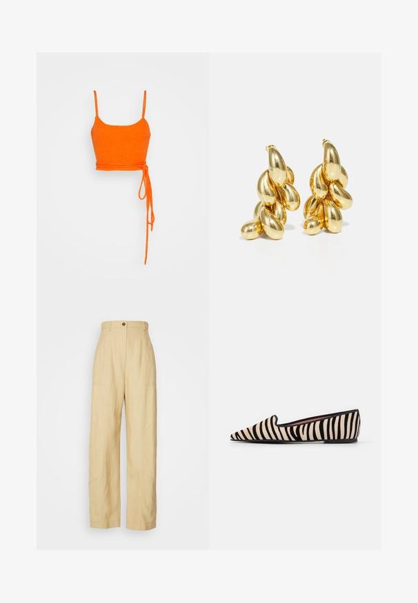 Oranžový pruhovaný crop top s tenkými ramienkami a detailom viazania v páse. Materiál pôsobí mäkko s textúrovaným povrchom.; Alberta Ferretti Nohavice - beige; Pretty Ballerinas ELLA - Našuchovačky - nube black; HUGO KREIT PISTIL CHAIN - Náušnice - gold-coloured