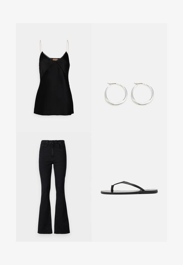 N°21 Top - nero; Zwarte flared jeans met een hoge taille, gemaakt van denim. Kenmerken zijn een knoopsluiting, een vijf-pocket ontwerp en een gladde textuur.; Zwarte teenslippers met een minimalistisch ontwerp, voorzien van dunne banden en een platte zool. Het materiaal lijkt op plastic met een gladde textuur.; Zilveren hoop oorbellen hebben een glad, rond ontwerp met een dun profiel en een veilige sluiting. Minimalistische stijl met een gepolijste afwerking.