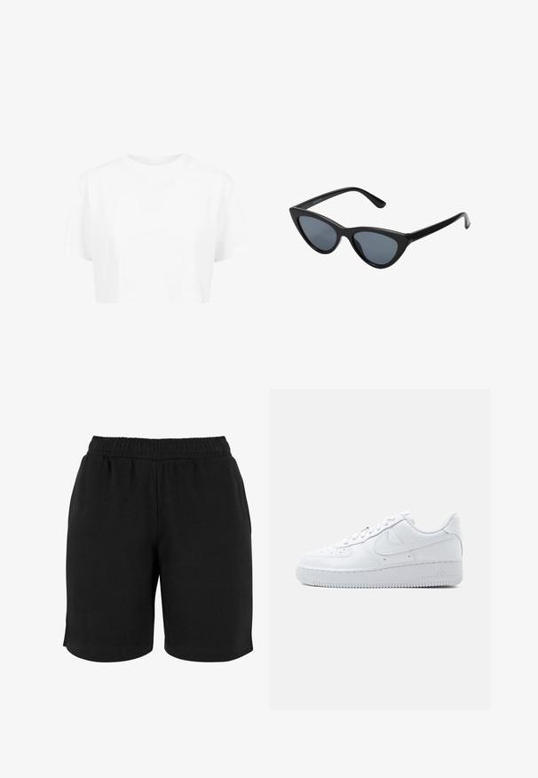 Witte cropped t-shirt, korte mouwen, ronde halslijn, gemaakt van gladde stof, zonder zichtbare patronen of opvallende hardware.; Zwarte katoenen shorts met een elastische tailleband, met een gladde textuur en een eenvoudige snit. Geen zakken of versieringen zichtbaar.; Witte Nike Air Force 1 lage sneaker met vetersluiting, geperforeerde neus en het kenmerkende swoosh-logo aan de zijkant.; Zwarte cat-eye zonnebril met donkergrijze lenzen, slank plastic frame, puntige hoeken en rechte pootjes. Geen zichtbare hardware of accenten.