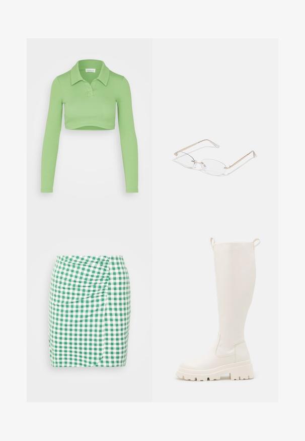 Even&Odd Langarmshirt - green; Even&Odd Minirock - light green; Knöchelhohe weiße Gummistiefel mit einer robusten Sohle und elastischen seitlichen Einsätzen. Verfügt über Zuglaschen an der Oberseite für leichteres Anziehen. Glatte Textur.; Goldfarbene Metallbrille mit ovalen Gläsern, schlanken Bügeln und klaren Nasenpolstern. Verfügt über subtile Scharnierakzente und transparente Gläser.