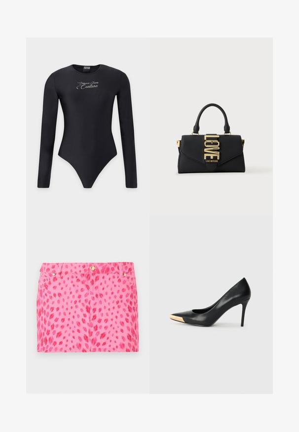 Body noir à manches longues, près du corps, col rond, avec un texte blanc "Versace Jeans Couture" sur la poitrine.; Mini-jupe en denim rose avec imprimé léopard rouge, bouton doré et détails rivetés, avec poches avant et passants de ceinture.; Pompe à talon haut en cuir noir avec bout pointu ; présente une accentuation métallique dorée sur le capuchon. Surface lisse avec un design épuré.; Sac à main noir avec une anse unique, fermoir doré marqué du mot LOVE, et marquage "Love Moschino" sur le rabat avant.