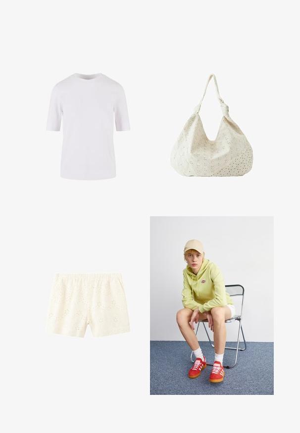 Witte T-shirt met korte mouwen, gemaakt van gladde katoen. Voorzien van een ronde halslijn en een rechte snit, zonder patronen of versieringen.; Crèmekleurige katoenen shorts met elastische tailleband en kanten bloemenborduursel over het hele kledingstuk.; Lichtgroene hoodie met logo, witte shorts, rode sneakers met witte strepen, zittend op een chroom opvouwstoel tegen een neutrale achtergrond.; Crèmekleurige stoffen schoudertas met oogjesbloemenborduursel en een enkele zachte band.