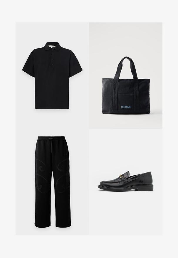 Schwarzes Polohemd mit kurzen Ärmeln, aus weichem Baumwollmaterial. Mit einem Kragen und einer Knopfleiste mit vier Knöpfen. Einfaches, minimalistisches Design.; Schwarze Sweatpants mit lockerer Passform, die an den Seiten über aufwendige, spiralförmige Nähmuster verfügen und einen elastischen Bund mit Kordelzug haben.; Schwarze Lederleter mit einer abgerundeten Zehenpartie, ausgestattet mit goldenen Hardwareakzenten und Stichdetails, auf einer niedrigen, strukturierten Gummisohle.; Schwarze Canvas-Tragetasche mit zwei Henkeln, Fronttasche und „LES DEUX“ in Blau auf der Fronttasche bestickt.