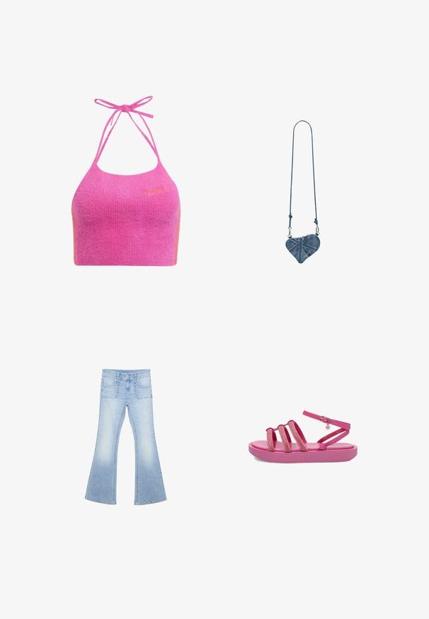Lyserød cropped halterneck top i blød, ribbet tekstur med spaghetti-stropper og en orange accent. Har brandlogoet broderet på fronten.; Lyseblå denimjeans med høj talje, to forlommer, dobbelt knaplukning og udvidede ben.; Lyserøde platform sandaler med tre perle-stropper, en spændeomlægning ved anklen og en tyk, struktureret lyserød sål. Ideel til afslappet brug.; Denim crossbody-taske formet som et hjerte med lynlås, justerbar rem og sølvfarvede hardware-detaljer. Bærer syede detaljer og en glat tekstur.