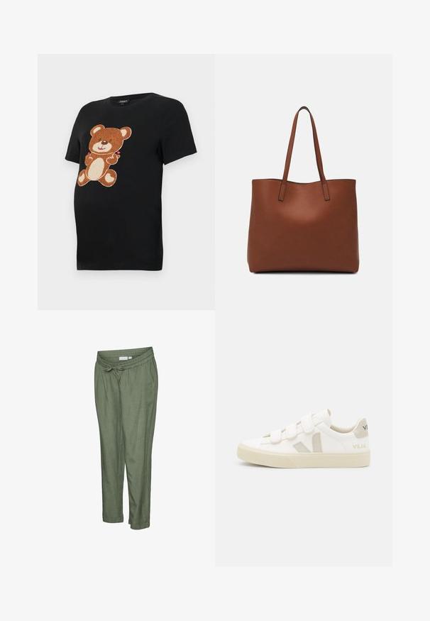 Zwart zwangerschaps T-shirt met een grote, textuurrijke bruine teddybeerprint op de voorkant. Korte mouwen en een ontspannen pasvorm.; Lichtgewicht, olijfgroene broek met een ontspannen pasvorm. Voorzien van een elastische tailleband met trekkoord, omgeslagen boorden en zijzakken.; Witte sneakers met klittenbandsluitingen, suède accenten in beige, gestructureerde rubberen zool en een V-logo in grijs. Minimalistisch ontwerp, ronde vorm.; Bruine leren tote bag met een gladde textuur, een ontwerp met een open bovenkant en twee schouderbanden. Kenmerkt zich door minimale stiksels en geen zichtbare hardware.