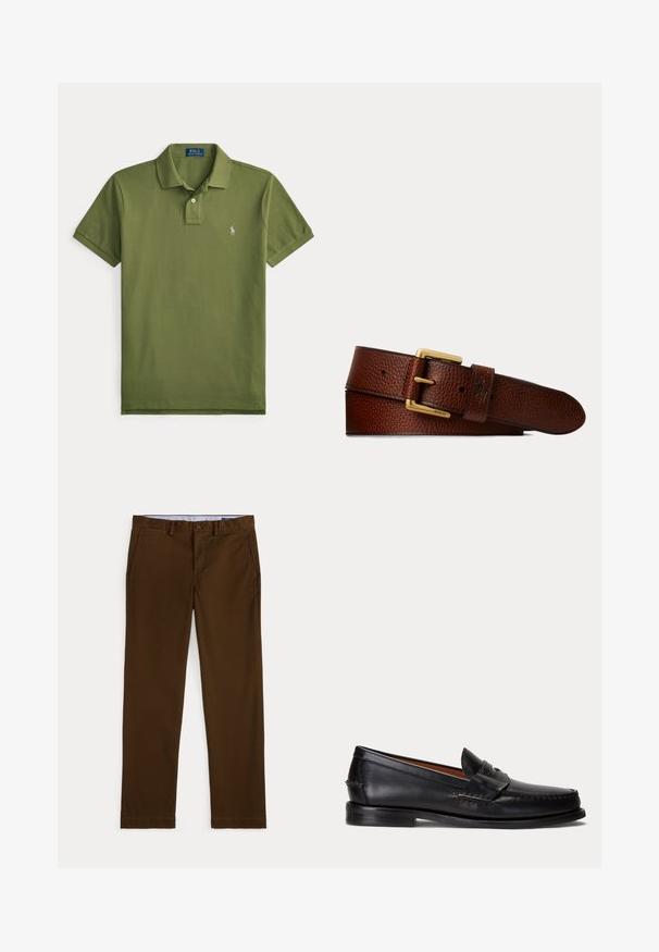 Πράσινο κοντομάνικο πουκάμισο Polo Ralph Lauren με γιακά, δύο κουμπιά και μικρό άσπρο κεντητό λογότυπο στο αριστερό στήθος.; Καφέ παντελόνι με ίσια γραμμή, θηλιές για ζώνη, εμπρόσθιο κουμπί και φερμουάρ, καθώς και πλαϊνές τσέπες σε λευκό φόντο.; Μαύρο δερμάτινο μοκασίνι με χαμηλό τακούνι και λεπτομέρεια με λουράκι penny, εμφανιζόμενο πλευρικά σε ανοιχτό γκρι φόντο.; Καφέ δερμάτινη ζώνη με υφή και χρυσή ορθογώνια αγκράφα, με χαραγμένο "Polo" στην άκρη της αγκράφας και μικρό ανάγλυφο λογότυπο στη θηλιά.