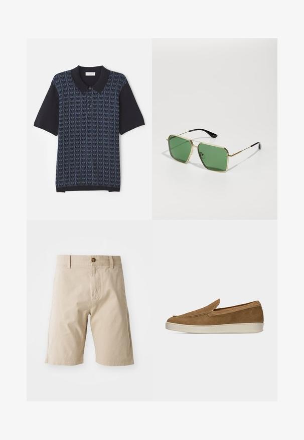 Marineblå polo skjorte med et geometrisk mønster i varierende nuancer af blå, korte ærmer og en klassisk krave med knaplukning.; Beige bomuldsshorts med knaplukning, bæltestropper og sidelommer; glat tekstur og lige silhuet.; Lysebrun ruskinds slip-on sko med hvid gummisål, minimal syning og lavprofildesign på en ensfarvet lys baggrund.; Guldfarvede solbriller med grønne linser, geometrisk form og sorte plastik templer. Letvægtskonstruktion med diskrete accenter.