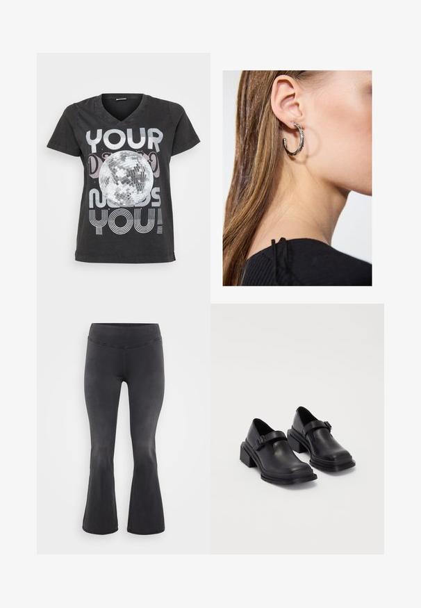 Μαύρο βαμβακερό t-shirt με V-neck, κοντό μανίκι και γραφικό σχέδιο μιας ντισκομπάλας με κείμενο σε μεταλλικά και ριγέ γράμματα.; ONLY Carmakoma Flared fit CARROYAL Mid waist - Τζιν καμπάνα - washed black; Μαύρες δερμάτινες παπούτσια με στρογγυλή μύτη, επίπεδη σόλα και λουράκι με λεπτομέρεια από αγκράφα. Χοντρός τετράγωνος τακούνι για πρόσθετη σταθερότητα.; Ασημένιο σκουλαρίκι κρίκος με γυαλιστερή φινίρισμα, που διαθέτει μικρές χρυσές λεπτομέρειες και στρογγυλό σχήμα, φορεμένο στον λοβό.