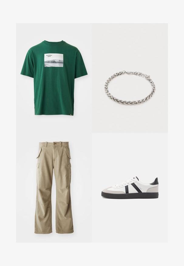 Grøn bomulds t-shirt med korte ærmer, der har et kvadratisk grafikprint af et sort-hvidt foto og logo på forsiden.; Beige cargo bukser lavet af slidstærkt stof, med en afslappet pasform, flere sidelommer og forstærkede knæ. Flad frontdesign.; Hvide sneakers med sorte og grå detaljer, med en tekstureret grå tåhætte, sort gummisål og flade hvide snørebånd. Rent design, minimalistisk stil.; Sølv tvistet kædearmbånd med en krabbe-lås og justerbare led på en ensfarvet hvid baggrund.