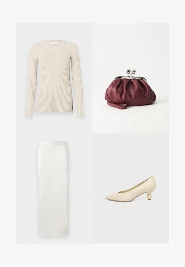 Rabanne T-shirt à manches longues - ecru; Jupe blanche, jusqu'aux genoux, en tissu léger et lisse, avec une coupe droite et une taille élastique simple.; Chaussure femme couleur crème à bout pointu avec un petit talon rond en forme de boule, sur fond uni.; Petit sac pochette en cuir bordeaux avec fermoir métallique argenté et bracelet sur fond blanc.